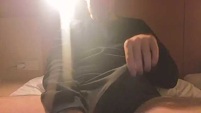 Snapshot of taallguyy_196 chatting on 09.24.25 taallguyy 196 online show from 09.24.25