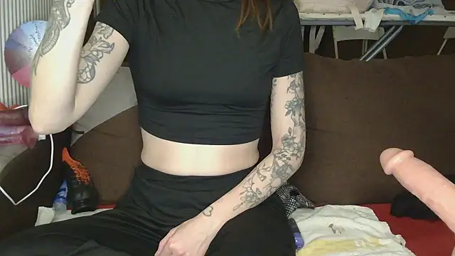 liloucamchaudee online show from 02.15.26