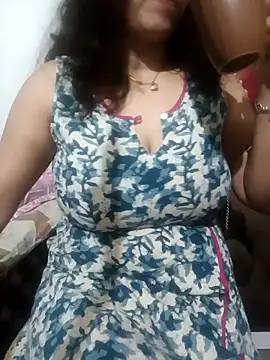 Sneha gril online show from 12.15.25