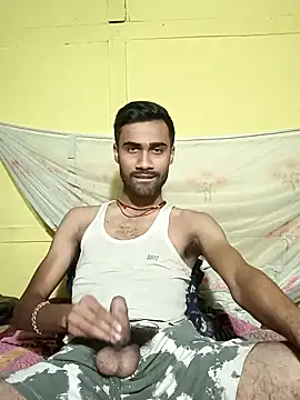 Snapshot of Skinny_Bigass_23 chatting on 01.12.25 Skinny Bigass 23 online show from 01.12.25