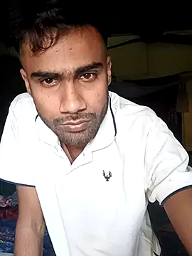 Snapshot of Skinny_Bigass_23 chatting on 02.17.25 Skinny Bigass 23 online show from 02.17.25