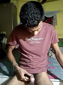 Snapshot of Skinny_Bigass_23 chatting on 03.05.25 Skinny Bigass 23 online show from 03.05.25