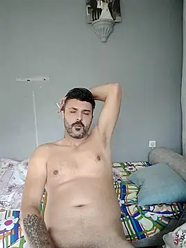 Snapshot of hot_man_eray chatting on 11.13.25 hot man eray online show from 11.13.25