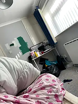 Snapshot of AmberTaylorXxx chatting on 09.11.25 AmberTaylorXxx online show from 09.11.25