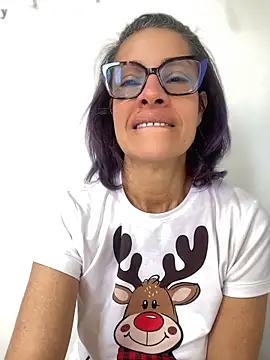Snapshot of Goddess-Love- chatting on 04.18.26 Goddess-Love- online show from 04.18.26