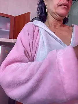 Snapshot of Goddess-Love- chatting on 04.23.26 Goddess-Love- online show from 04.23.26