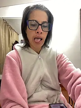 Snapshot of Goddess-Love- chatting on 06.29.26 Goddess-Love- online show from 06.29.26