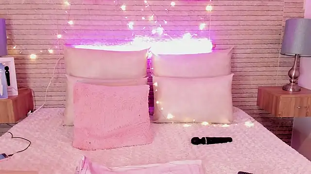 Catalinna Thompson online show from 02.08.25