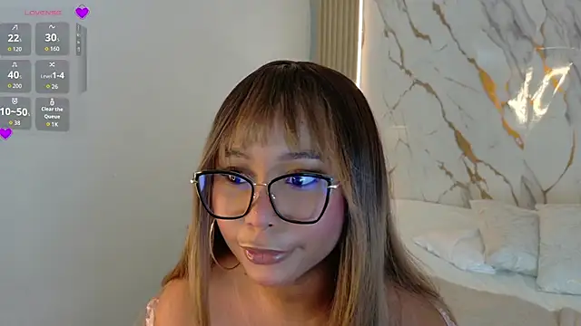 Snapshot of RachellEbony chatting on 05.11.26 RachellEbony online show from 05.11.26
