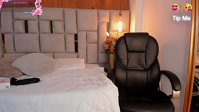 Saori newman online show from 01.31.25