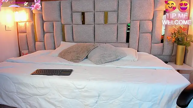 Saori newman online show from 02.22.25