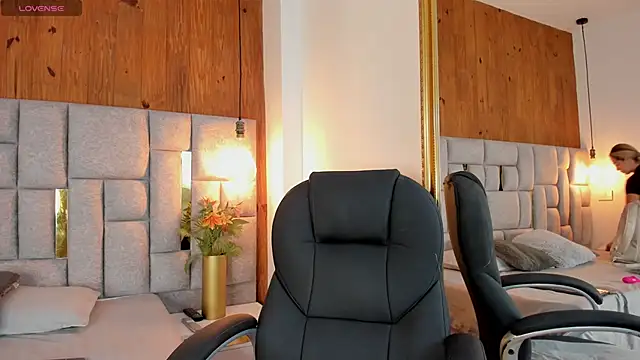 Saori newman online show from 09.16.25