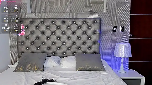 Snapshot of Valery_Diamond chatting on 06.18.26 Valery Diamond online show from 06.18.26