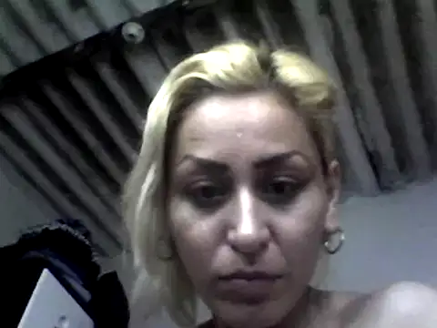 ariana crazzy online show from 03.11.25