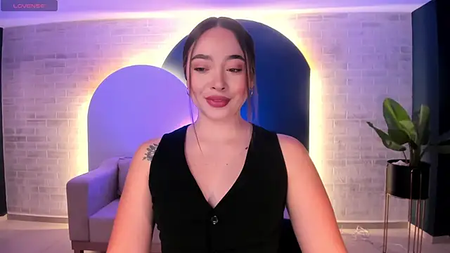 AlinaKravitz online show from 02.13.26