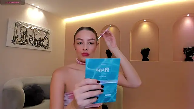 KaiaFerreira online show from 11.03.25