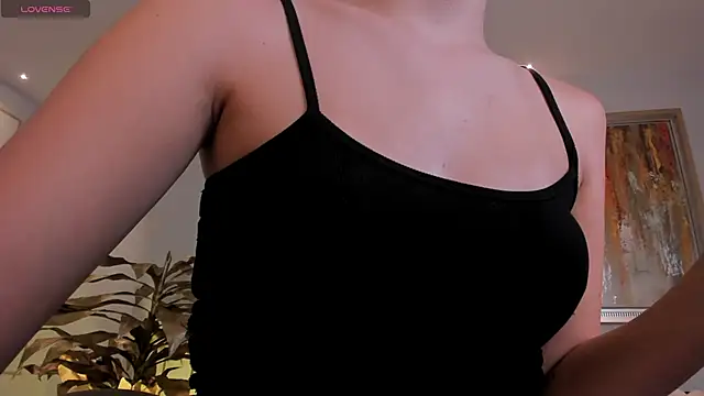 KaiaFerreira online show from 11.28.25