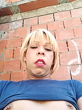 blondebitchlitle online show from 02.15.25