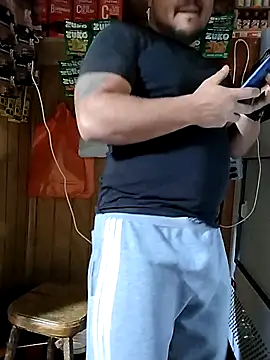 TheBriiaand30 online show from 04.18.26