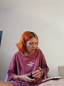 Snapshot of littledoll_juicy chatting on 03.16.25 littledoll juicy online show from 03.16.25