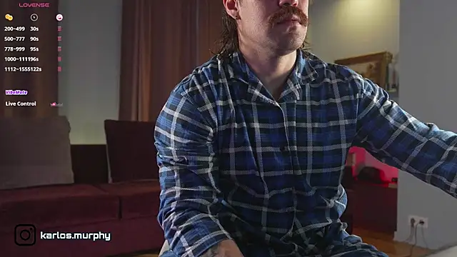 Snapshot of Karlos_Ripped_ chatting on 12.18.25 Karlos Ripped online show from 12.18.25