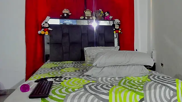 Snapshot of chloe_vasquez710 chatting on 01.14.25 chloe vasquez710 online show from 01.14.25