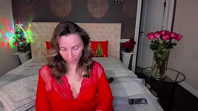 Snapshot of AllisonWilliams chatting on 01.01.25 AllisonWilliams online show from 01.01.25