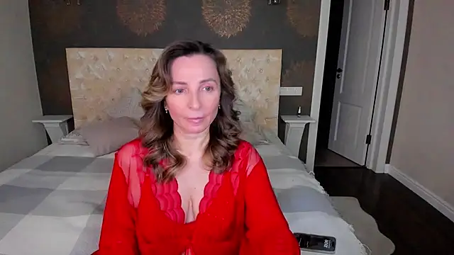 Snapshot of AllisonWilliams chatting on 01.19.25 AllisonWilliams online show from 01.19.25