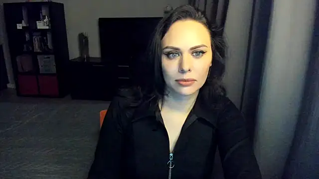 Snapshot of MollyCheiz chatting on 02.17.25 MollyCheiz online show from 02.17.25