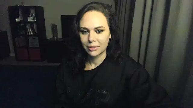 Snapshot of MollyCheiz chatting on 03.13.25 MollyCheiz online show from 03.13.25