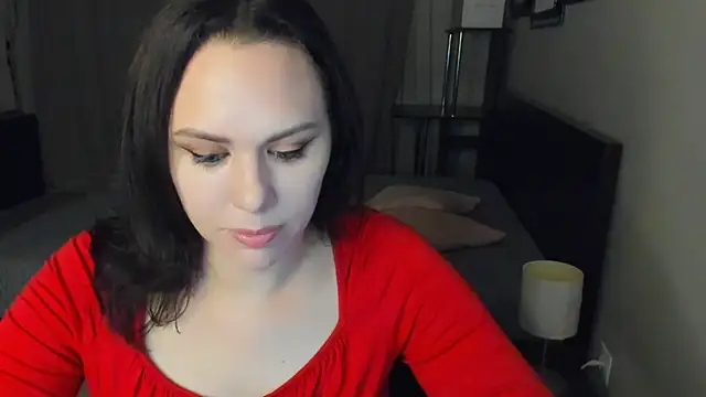 Snapshot of MollyCheiz chatting on 09.12.25 MollyCheiz online show from 09.12.25