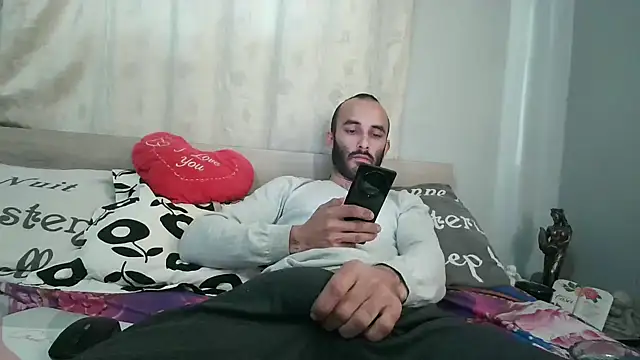 kisandgioni online show from 01.04.25