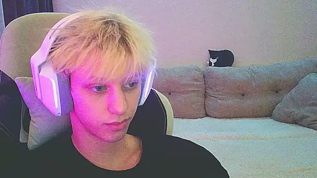 Ostin meow online show from 12.24.24