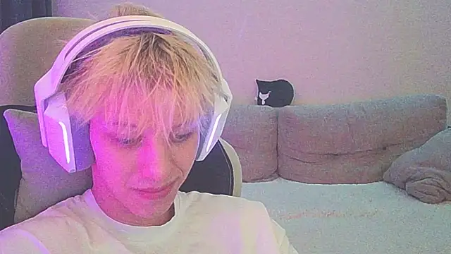 Ostin meow online show from 12.27.24