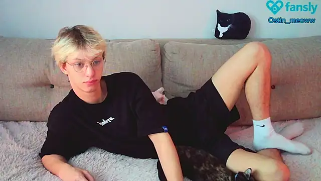 Ostin meow online show from 02.13.25