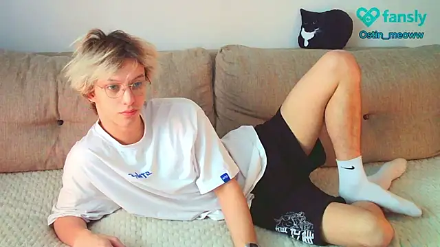 Ostin meow online show from 03.18.25