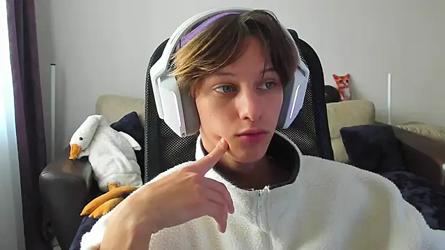 Ostin meow online show from 09.14.25