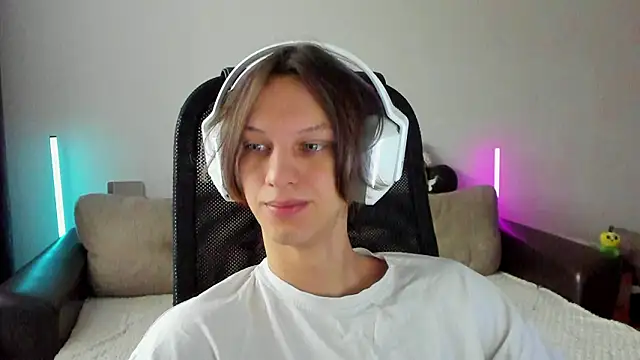 Ostin meow online show from 02.10.26