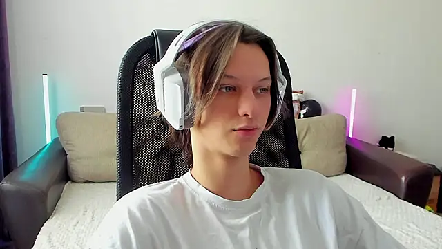 Ostin meow online show from 02.13.26