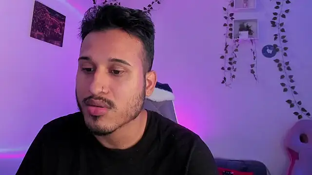 Raf brunette online show from 12.05.24