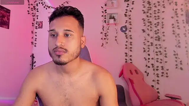 Raf brunette online show from 12.11.24