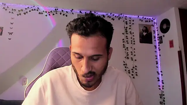 Raf brunette online show from 01.30.25