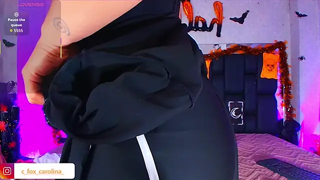 canela oss online show from 10.15.25