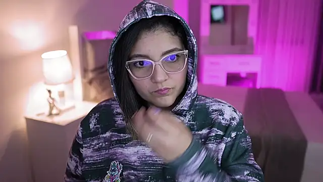 Camilaa bueno online show from 12.12.24