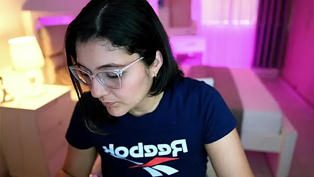 Camilaa bueno online show from 03.10.25