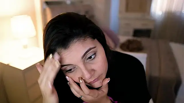 Camilaa bueno online show from 10.08.25