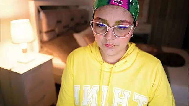 Camilaa bueno online show from 10.10.25