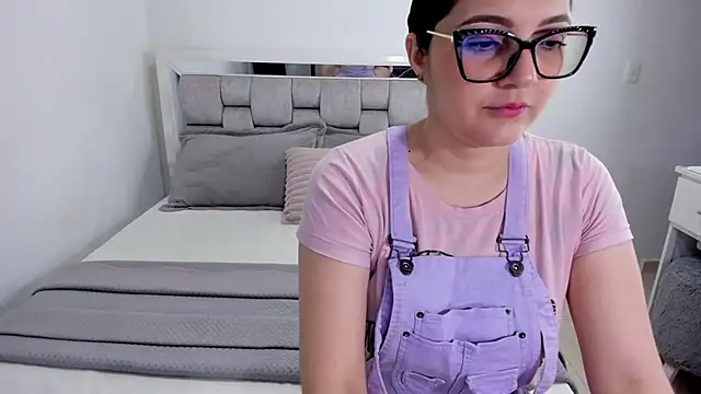 Camilaa bueno online show from 07.13.26