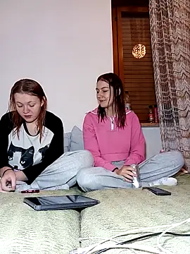 ella grays online show from 11.23.25