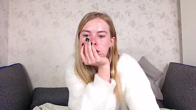 sofiaa here online show from 05.17.26